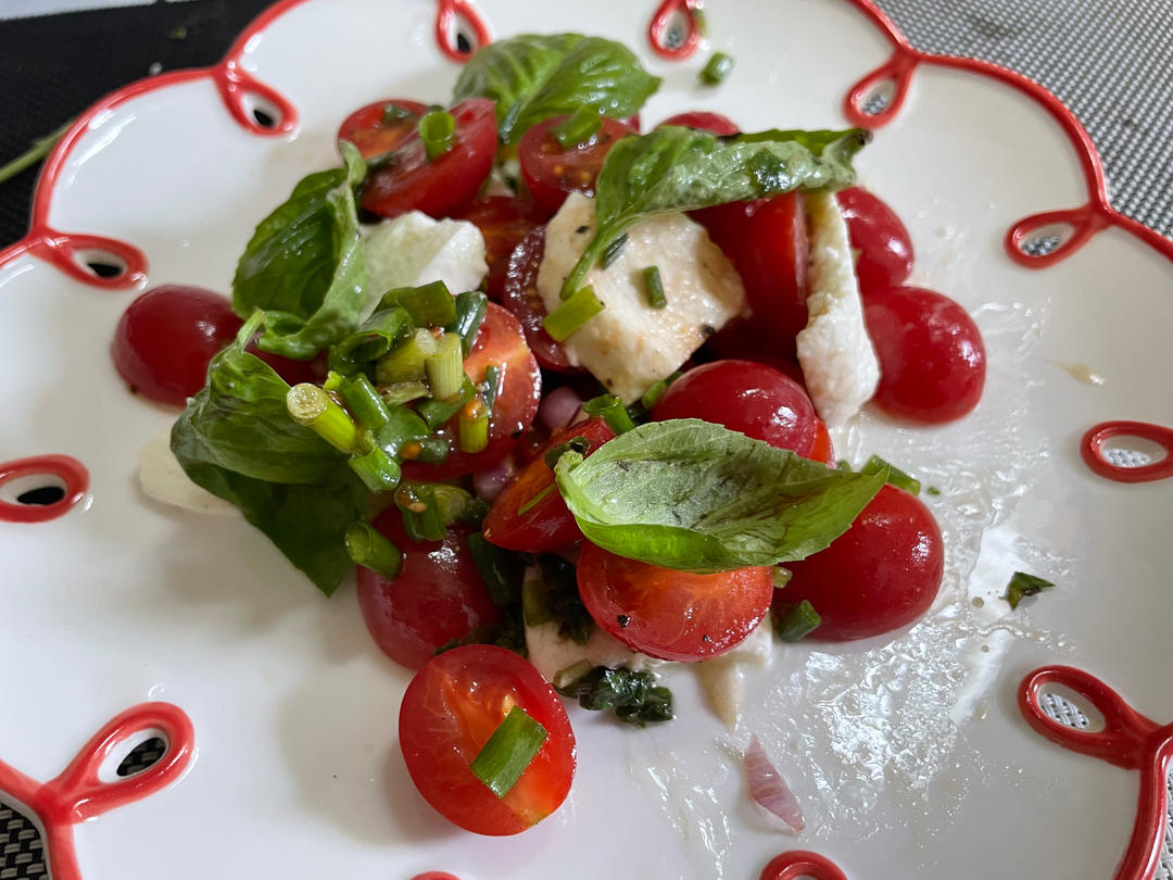 卡普里风味沙拉insalata caprese/水牛芝士沙拉（布拉塔burrata可做）