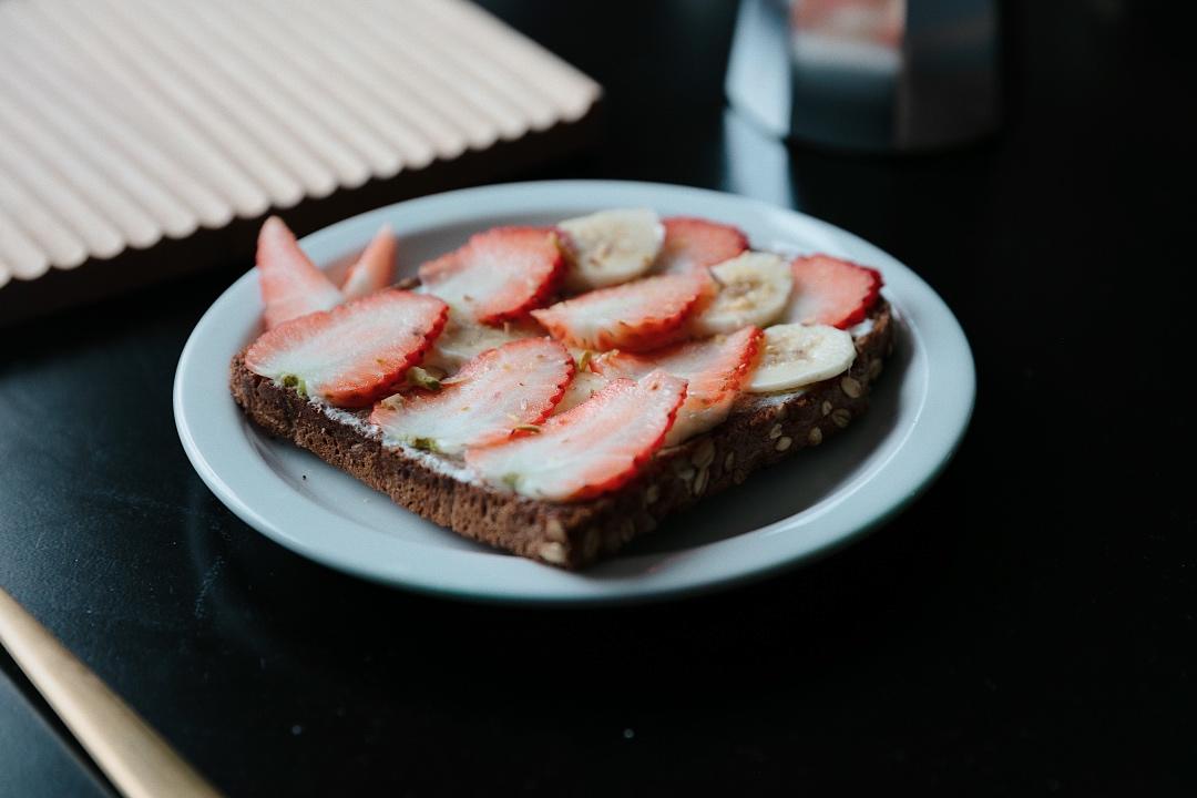 Brunch 一人食｜水果版开放吐司🍓（快手早餐系列）
