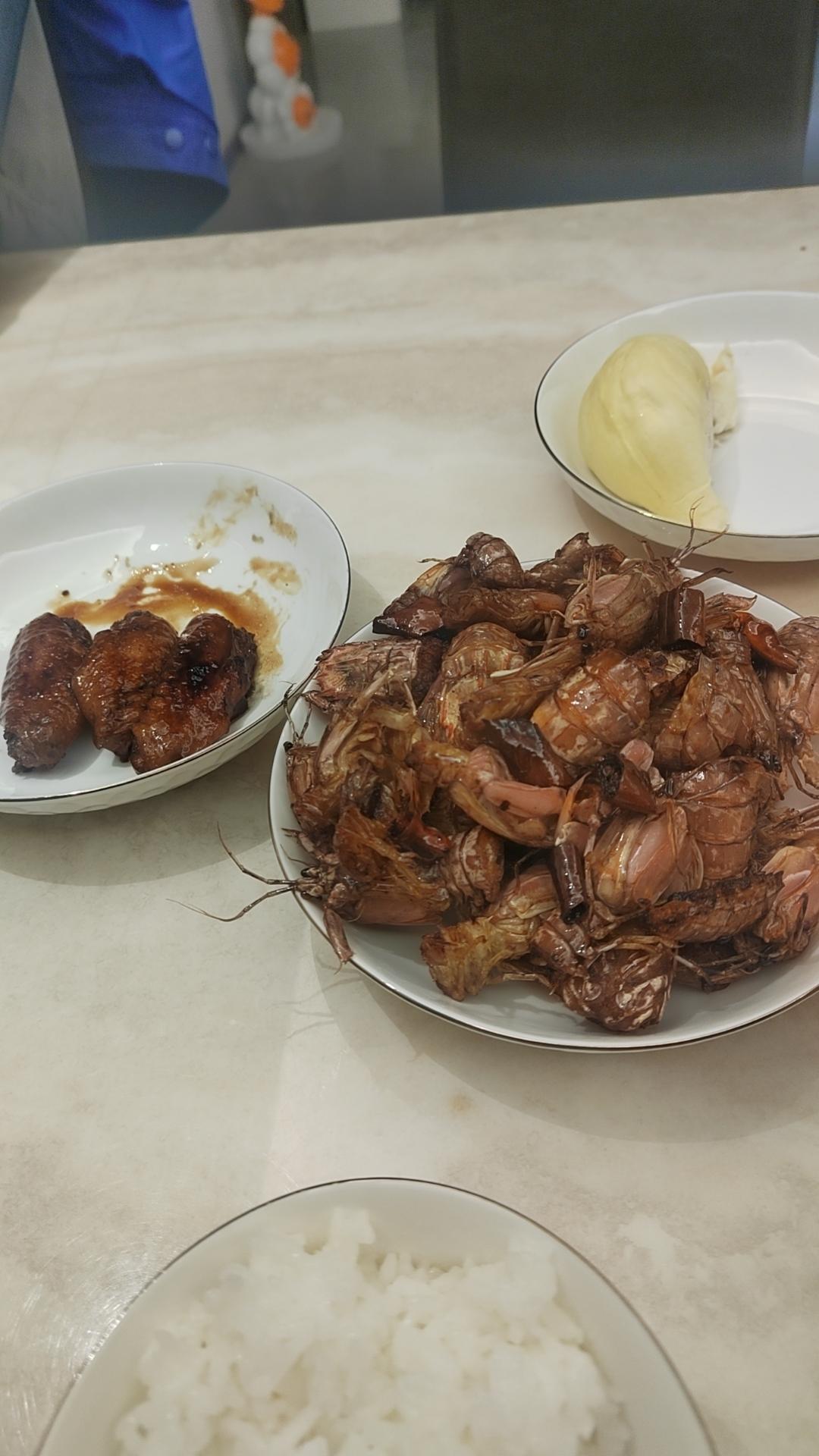 一绝❗️❗️吮指干锅皮皮虾