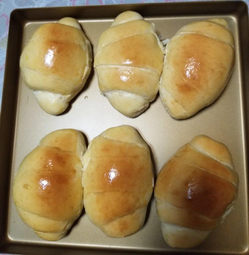 黄油面包卷