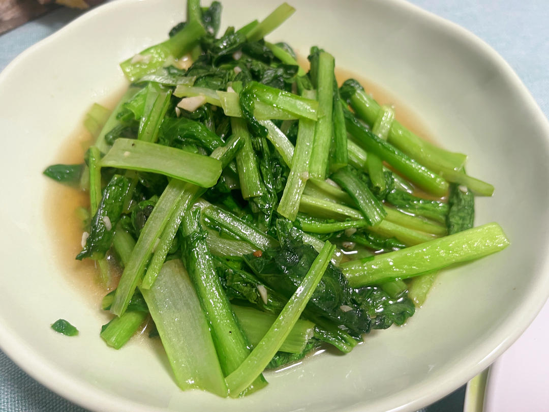 炝炒小白菜（脆爽）