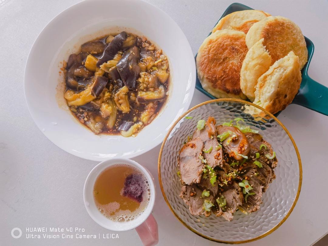 懒人版葱香发面饼 要多软有多软 零失败的方子 附细节视频详解