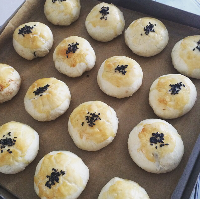 蛋黄酥：抹茶酥：（奶黄味）