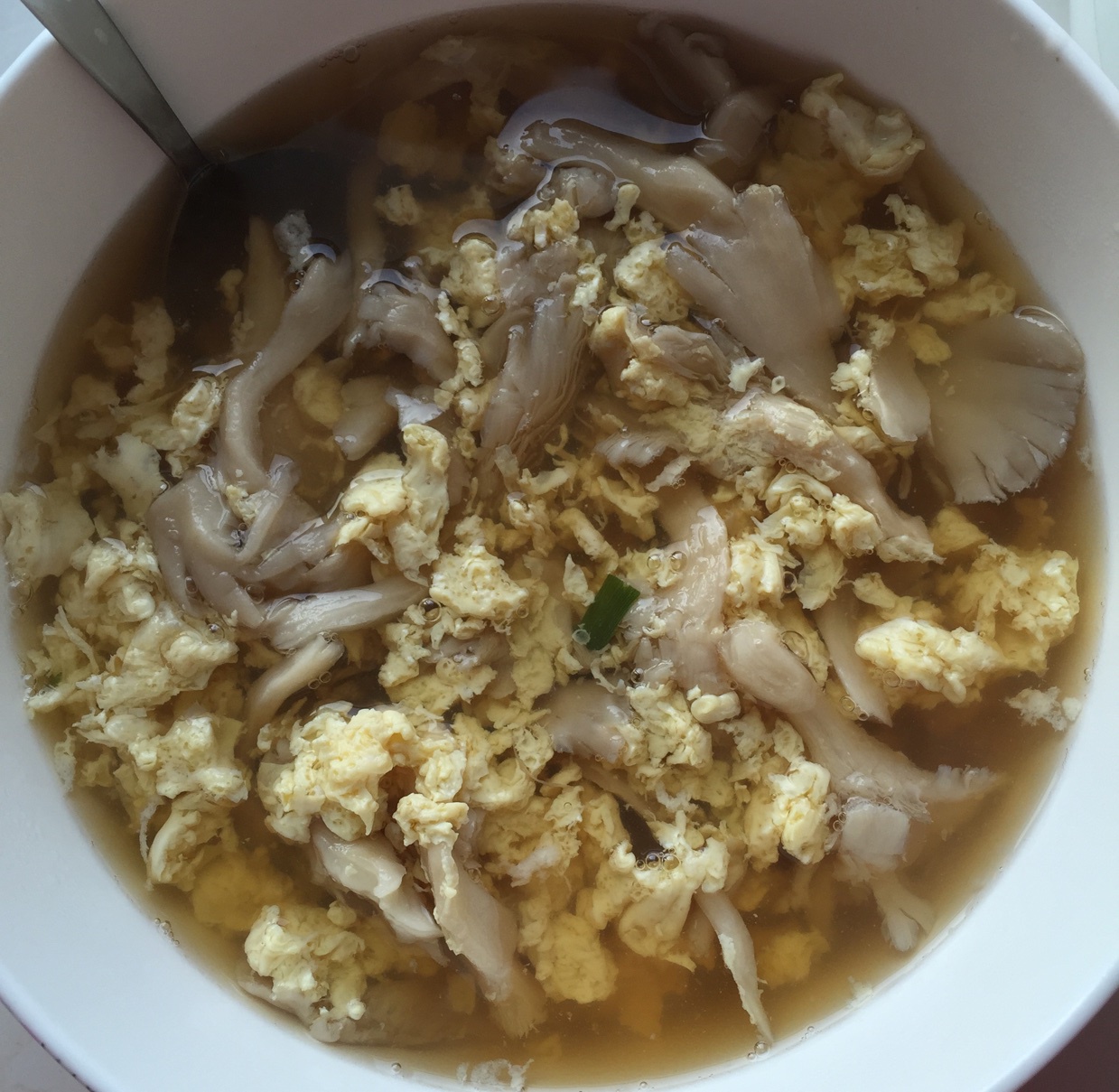 蘑菇鸡蛋汤