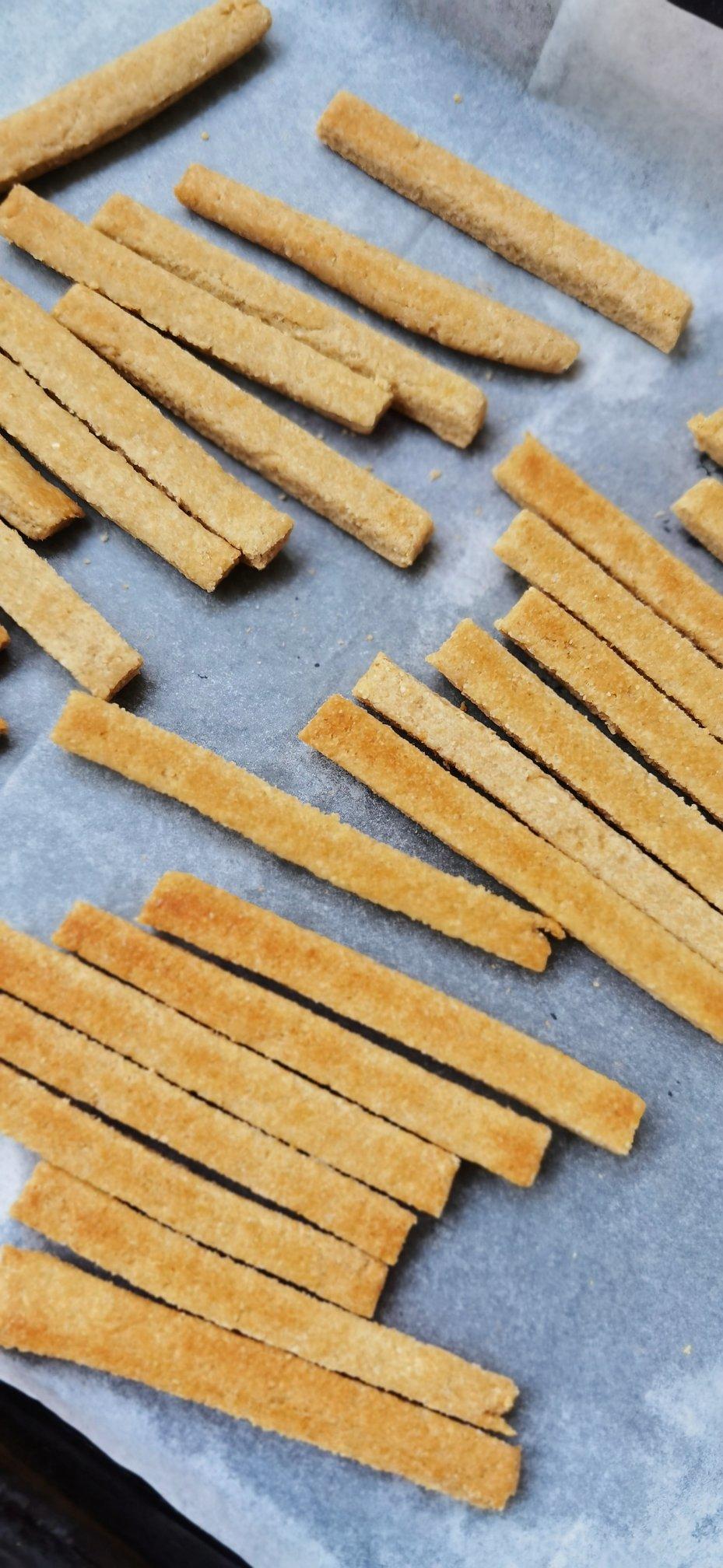 手指饼干磨牙棒