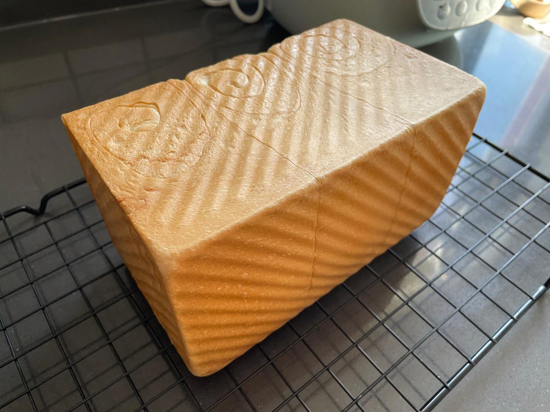 吐司，奶香手撕面包，超级香浓