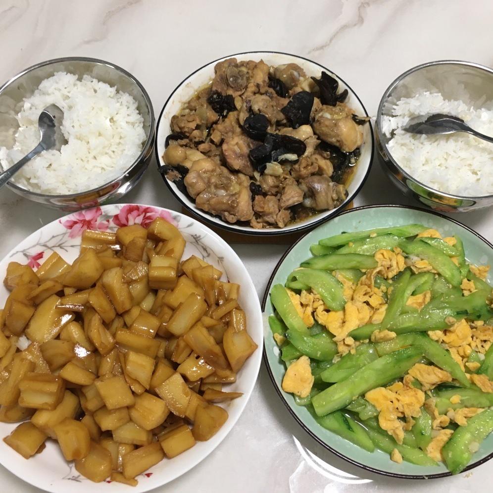 努力学做饭的懵圈
