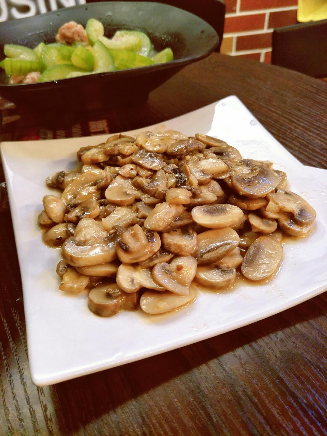 “鲜”美的简单快手菜——素炒鲜口蘑
