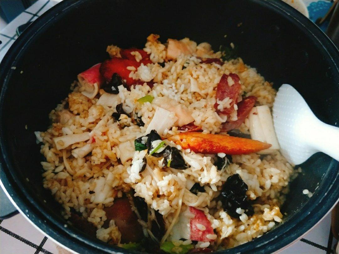 【电饭煲腊肠煲仔饭】