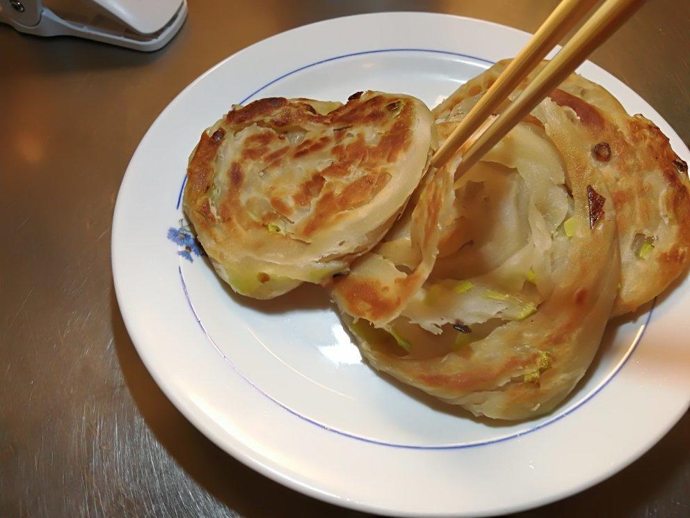 葱油饼（附外酥里嫩的技巧）