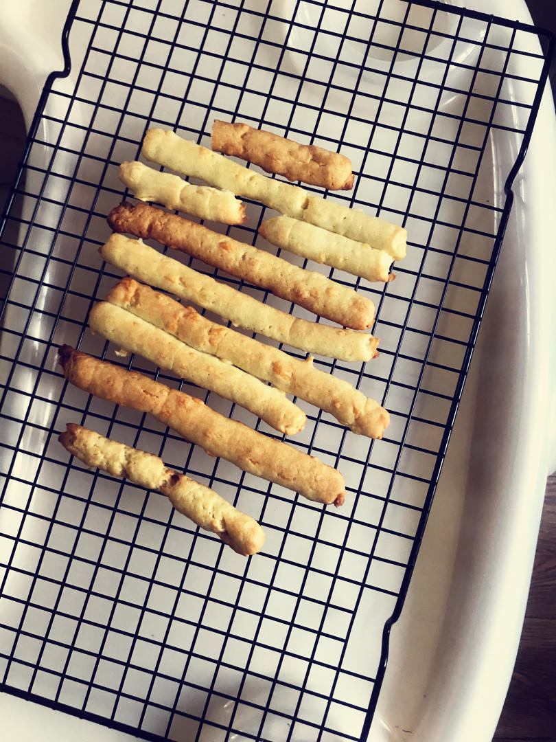 香香脆脆超好吃❗️芝士饼干条