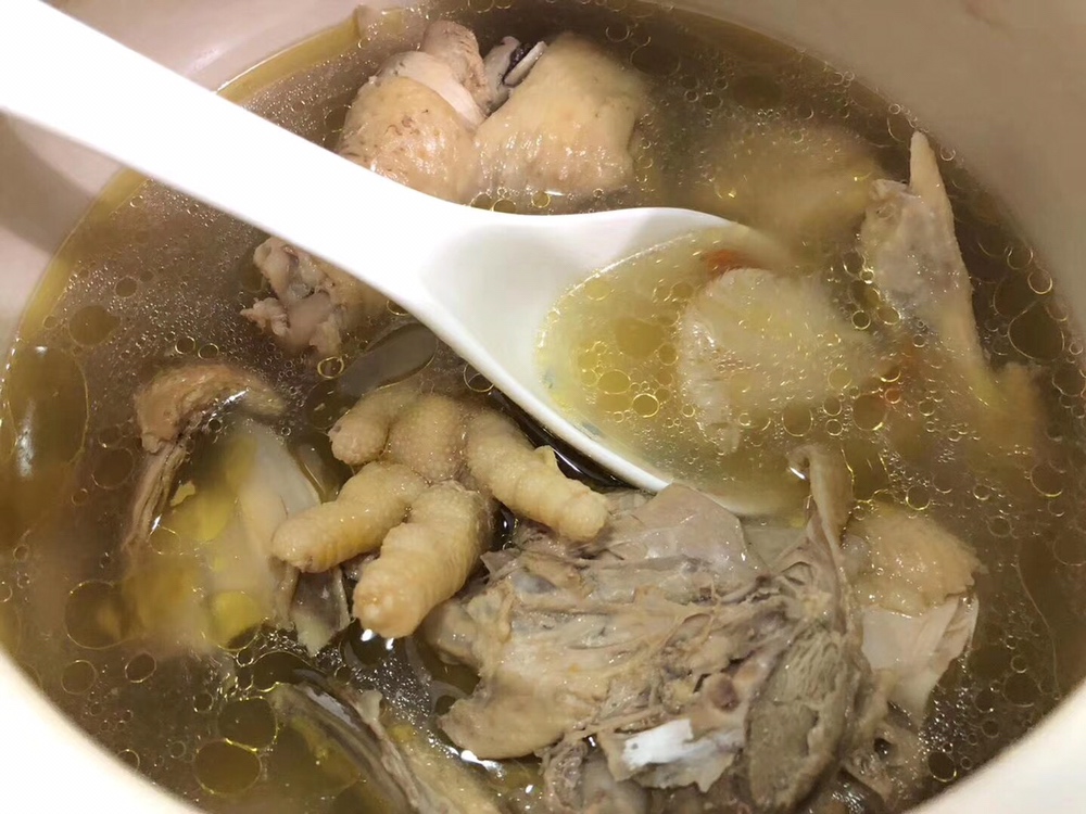养胃佳品-猴头菇土鸡汤的做法