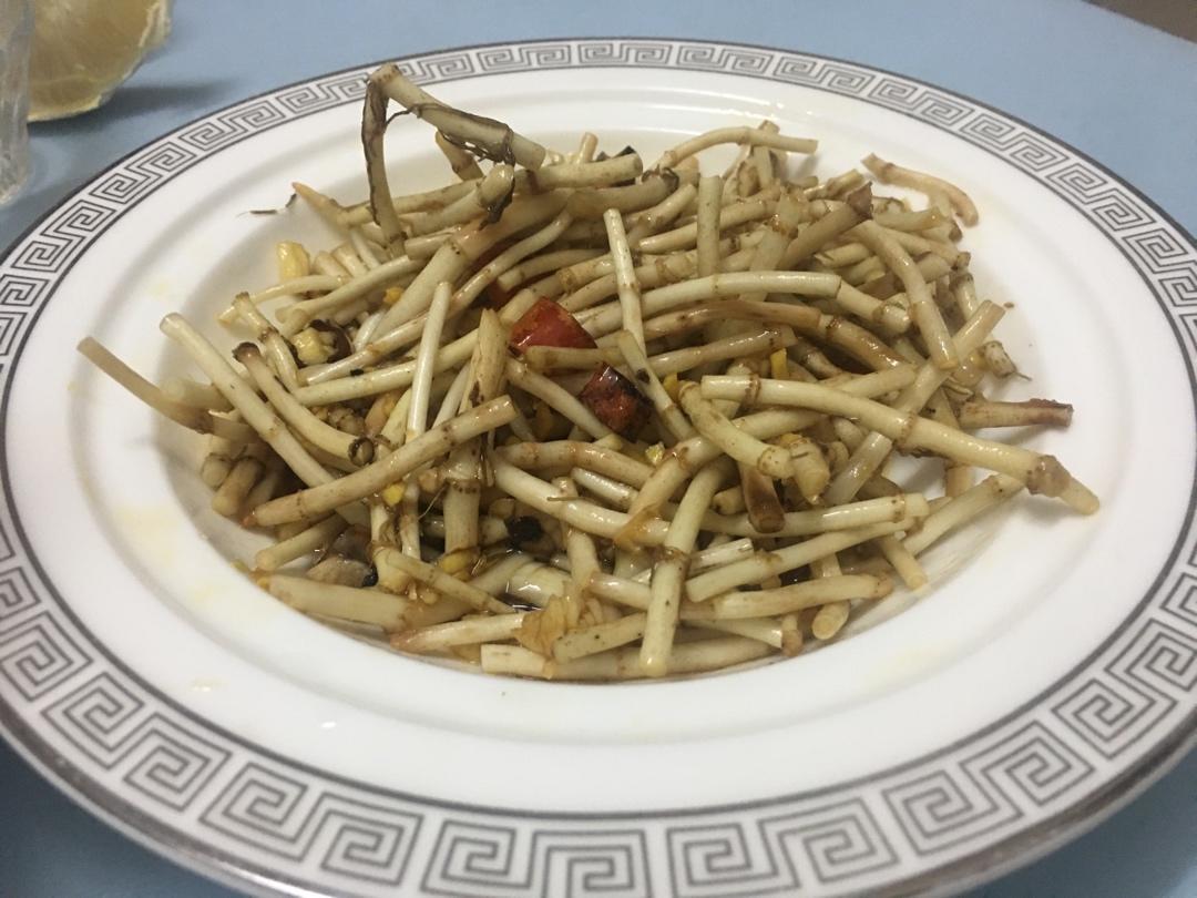 凉拌鱼腥草