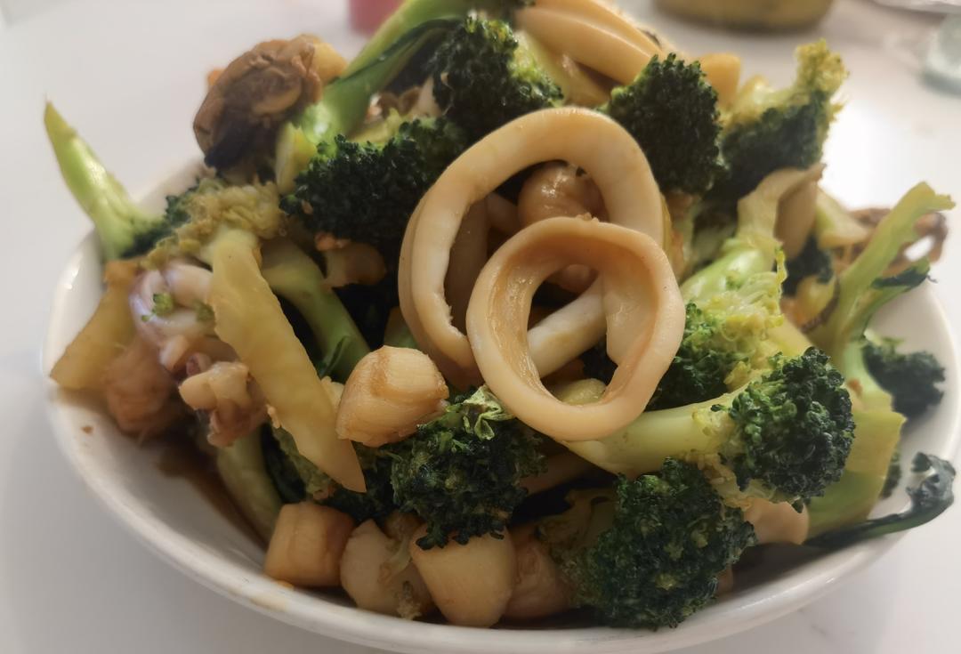 上桌抢光！爆炒海鲜什锦！