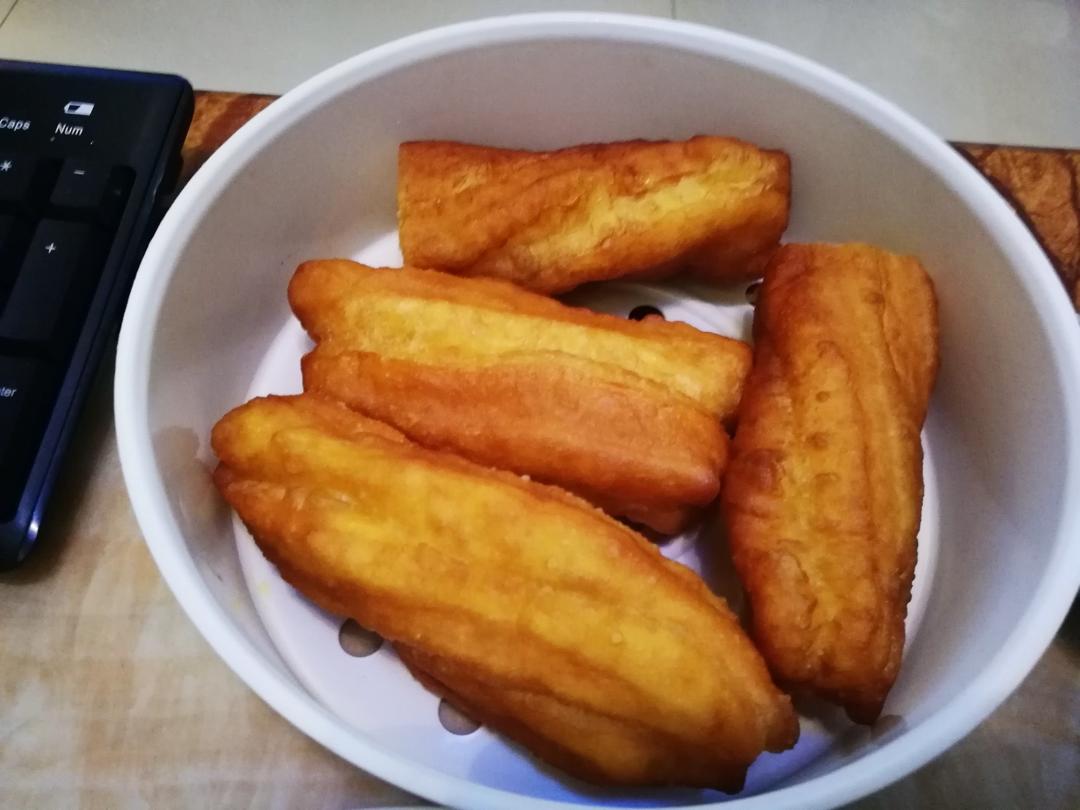 牛奶油条