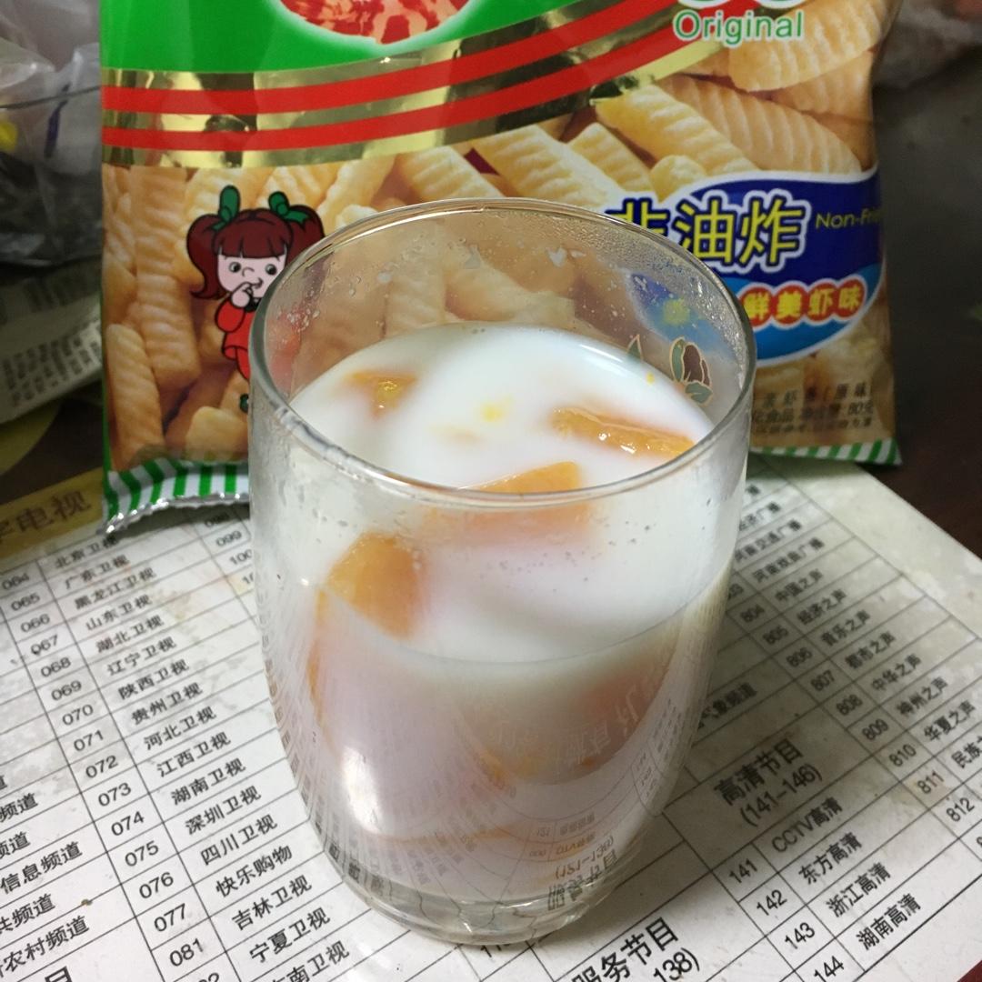 鲜奶炖木瓜