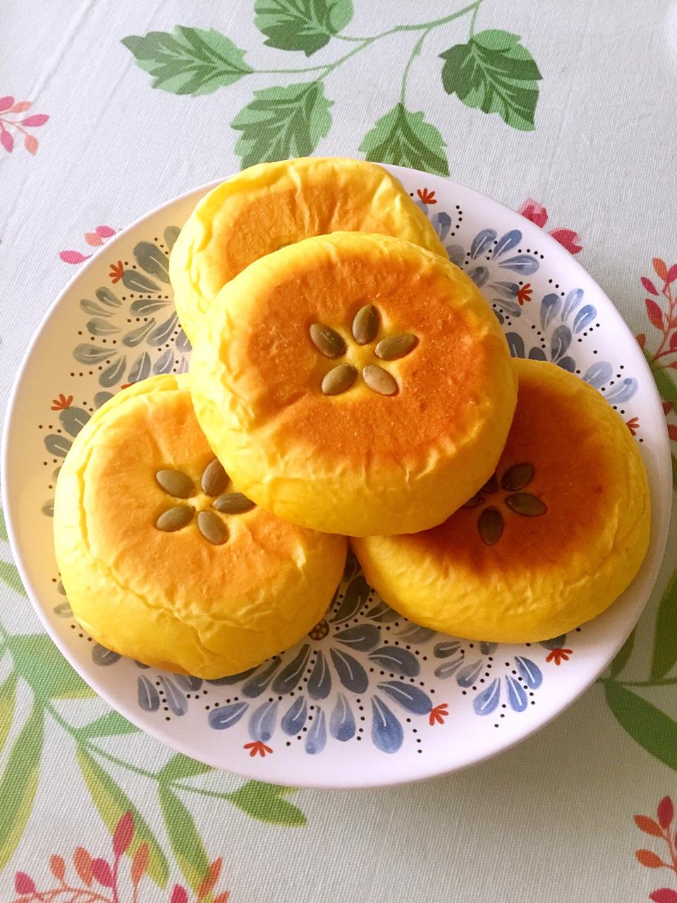 南瓜红豆包