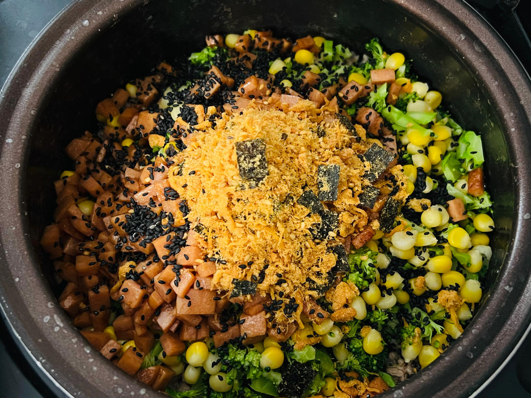 西蓝花培根鲜蔬饭团