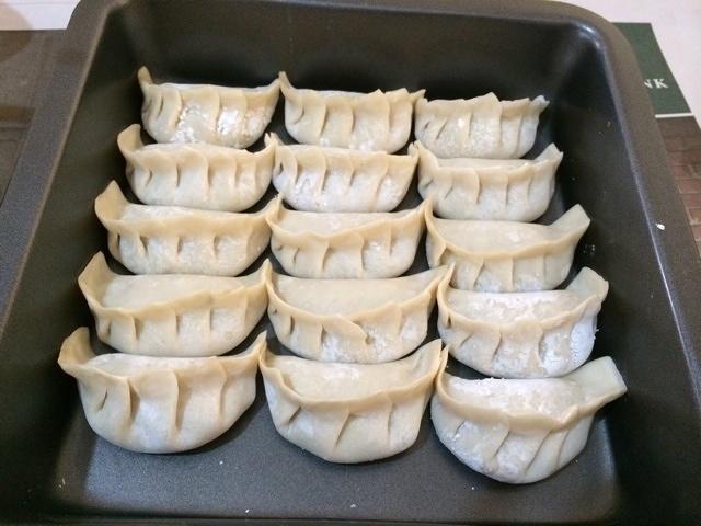 韭菜猪肉饺子的做法