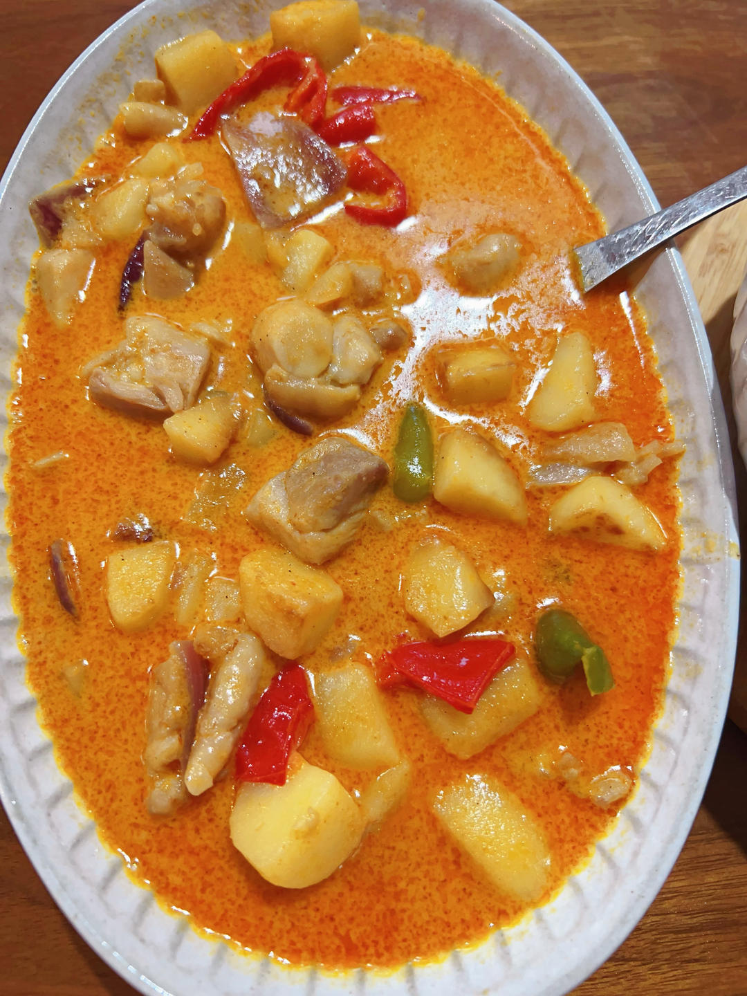 泰式咖喱鸡肉炖土豆萝卜【1月北鼎珐琅锅食谱】