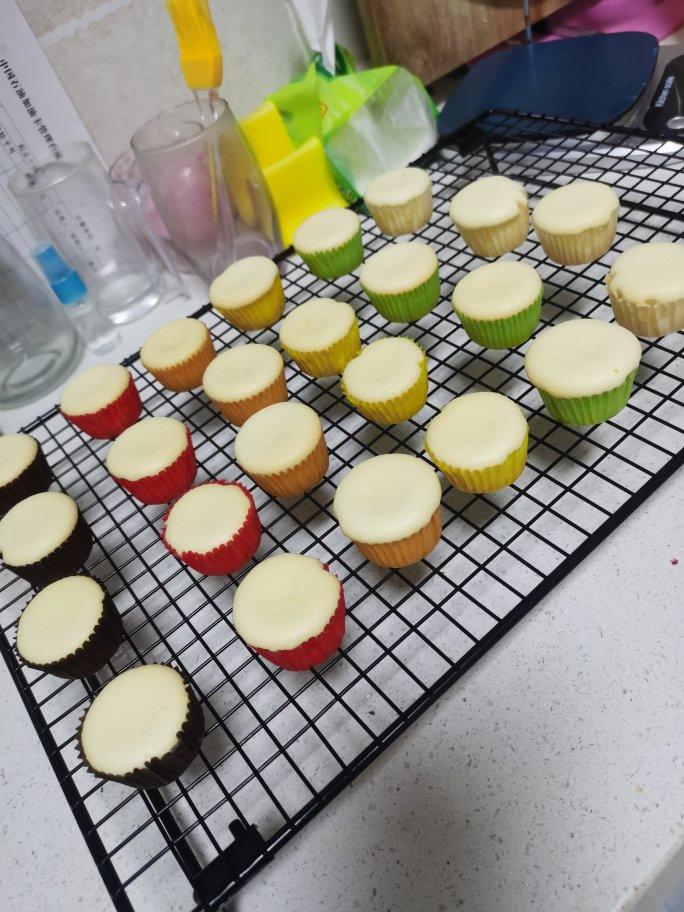 彩虹迷你小蛋糕