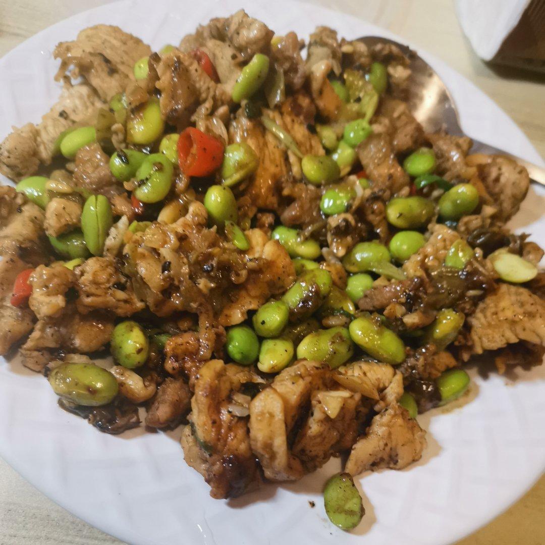 青豆（毛豆）炒鸡胸肉