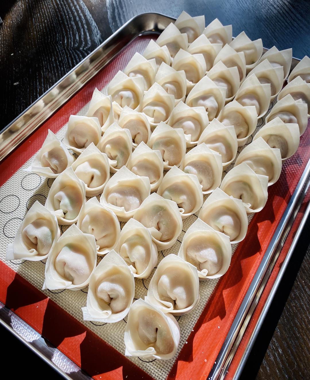 家常鲜肉虾仁馄饨的做法