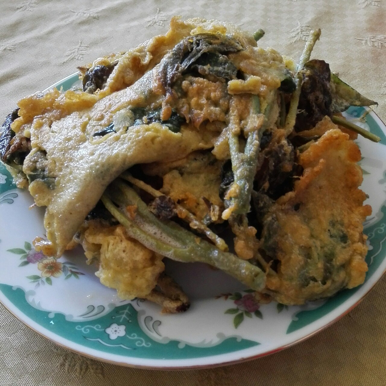 椒盐脆皮香椿鱼