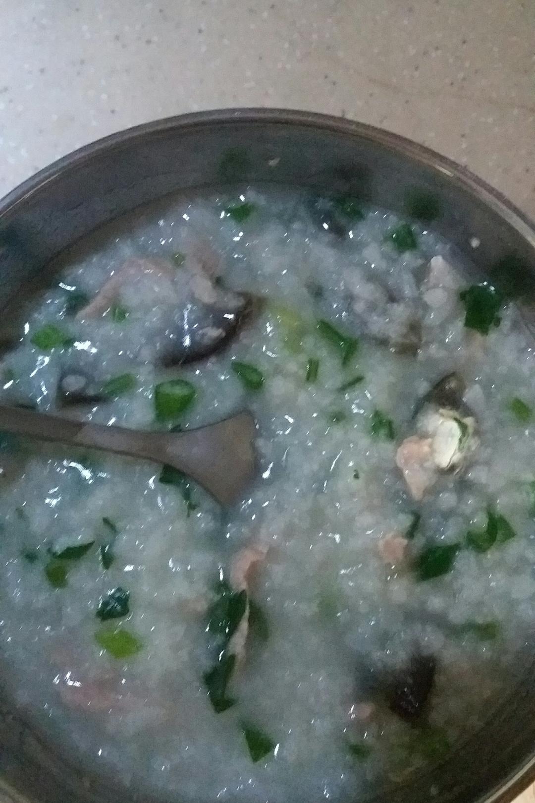 十五分钟快手之香滑皮蛋瘦肉粥(附五分钟电饭煲电压力锅更快捷方法)