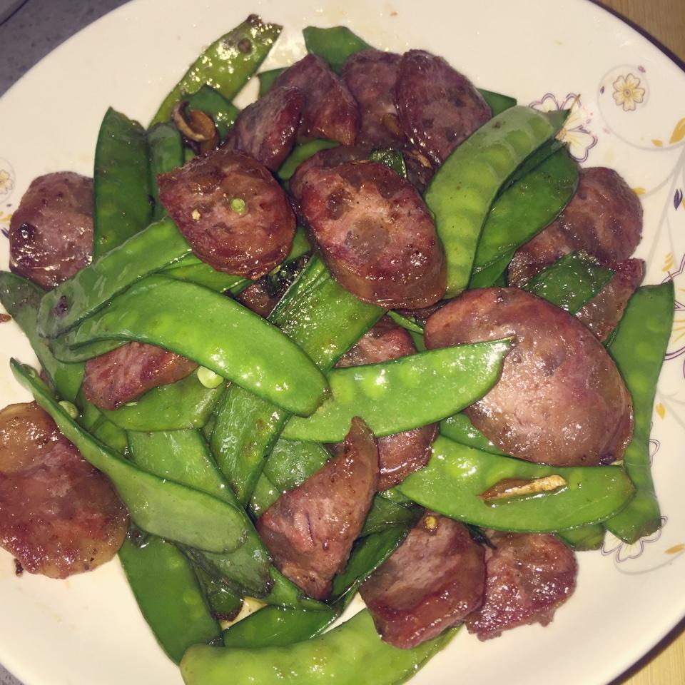 荷兰豆炒腊肠