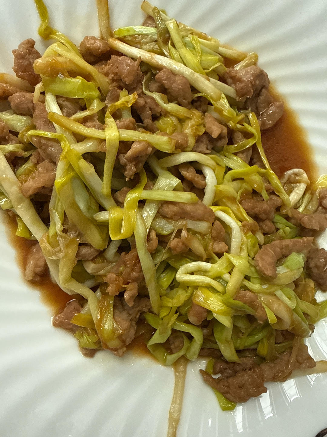 蒜黄炒肉丝