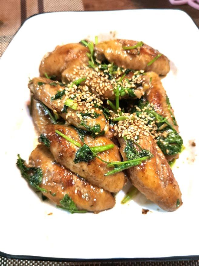 蒜香鸡翅，这才是鸡翅最好吃的做法