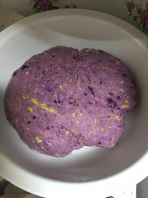 牛奶紫薯胡萝卜馒头的做法 步骤6