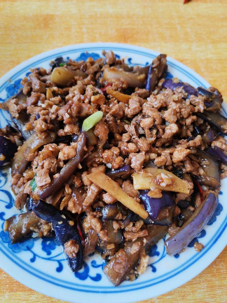 肉沫茄子（非油炸健康版）文末另附万能鱼香汁配方。
