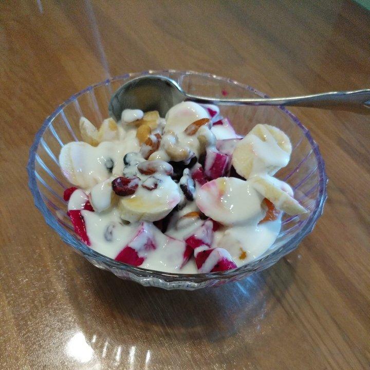 酸奶水果沙拉