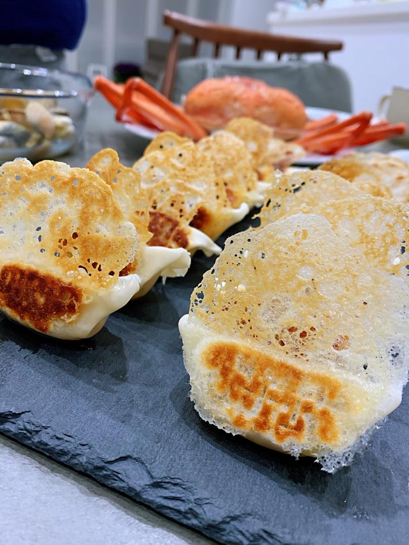 冰花蕾丝煎饺