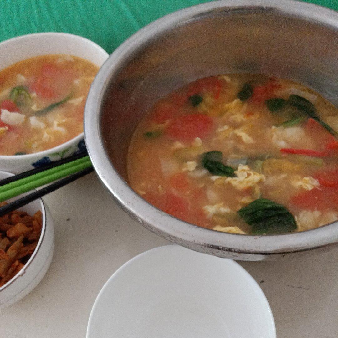 西红柿鸡蛋疙瘩汤