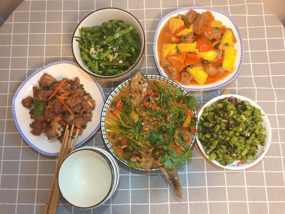 蒜香排骨