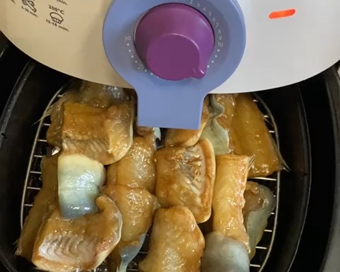 空气炸锅烤鳗鱼的做法 步骤7
