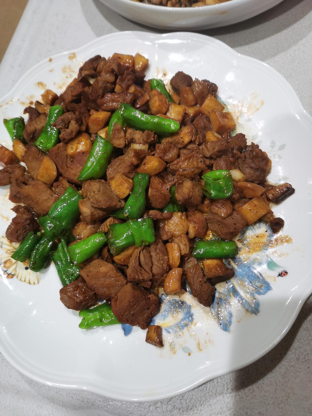 黑椒杏鲍菇牛肉粒