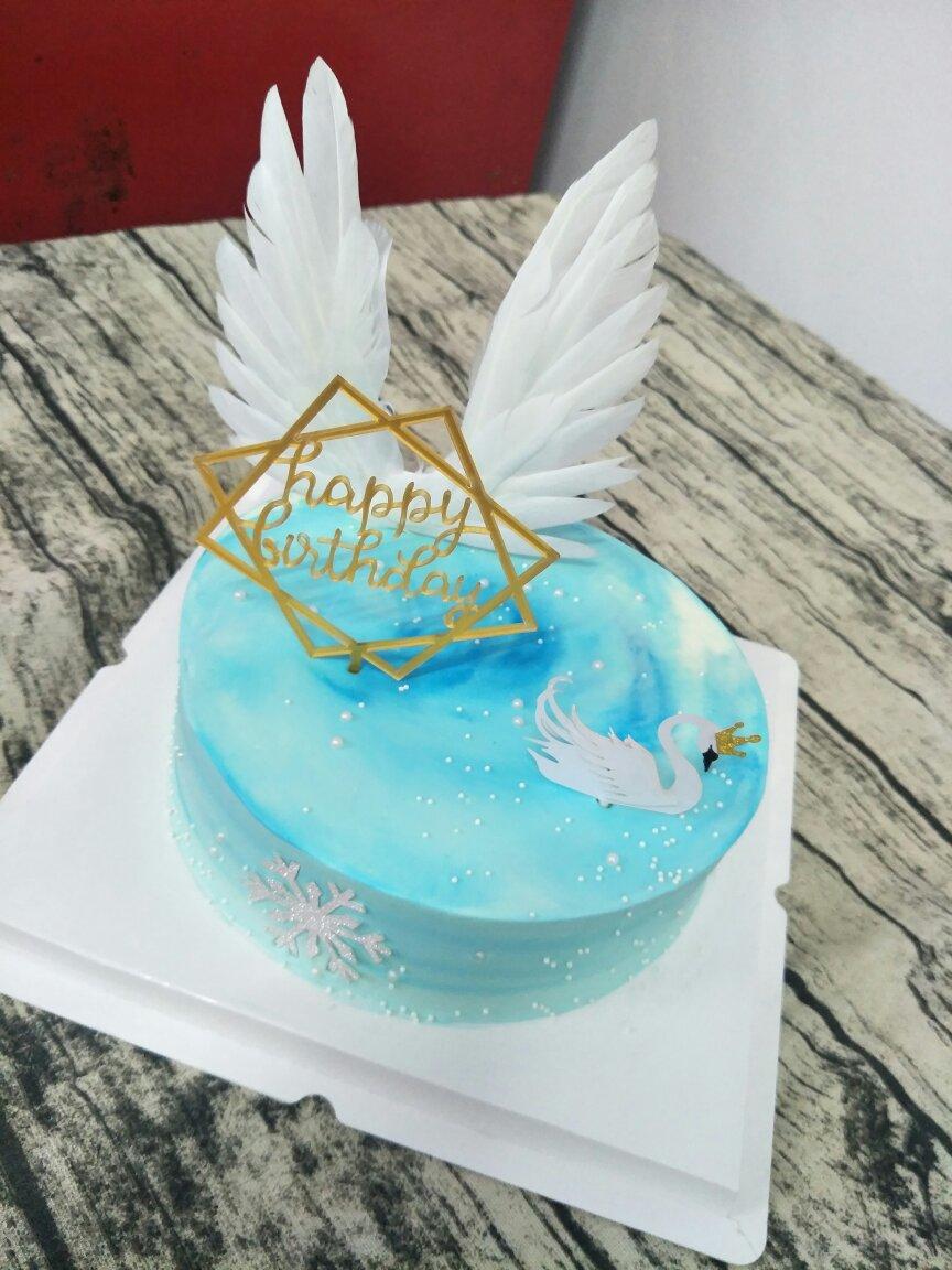 鲜奶蛋糕的各种简单装饰