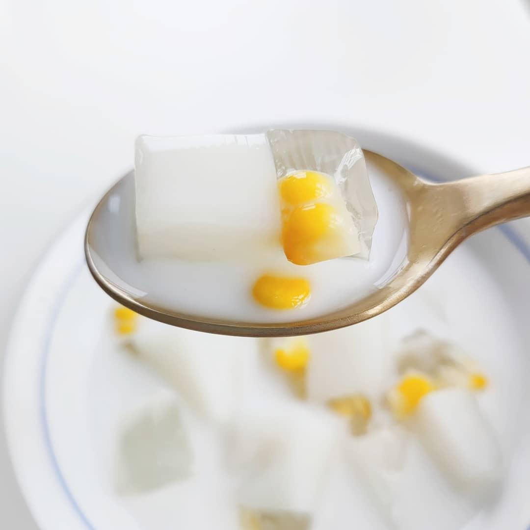 椰奶玉米牛奶白凉粉