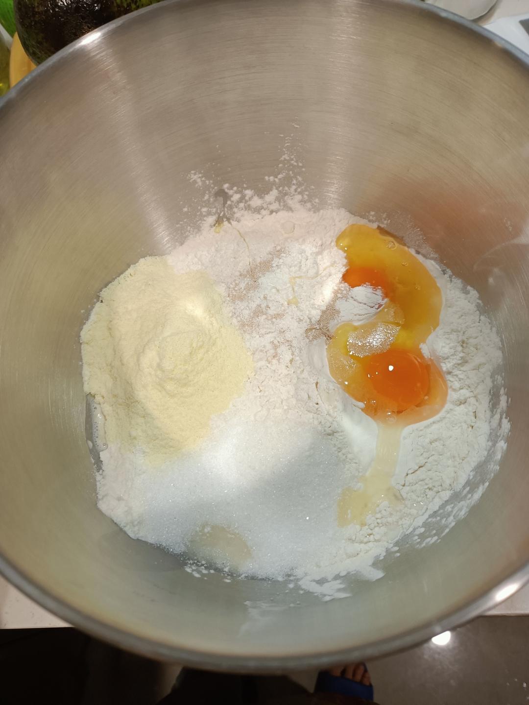 纯奶手撕吐司的做法 步骤1