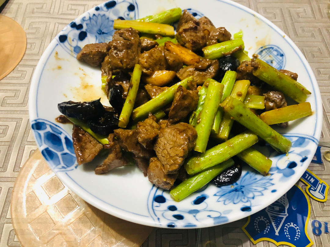黑蒜子牛肉粒