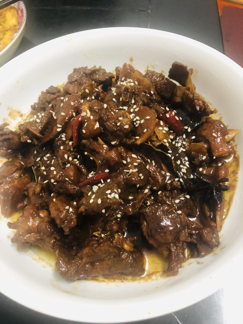 好吃到连汤汁都不剩的啤酒酱爆鸭