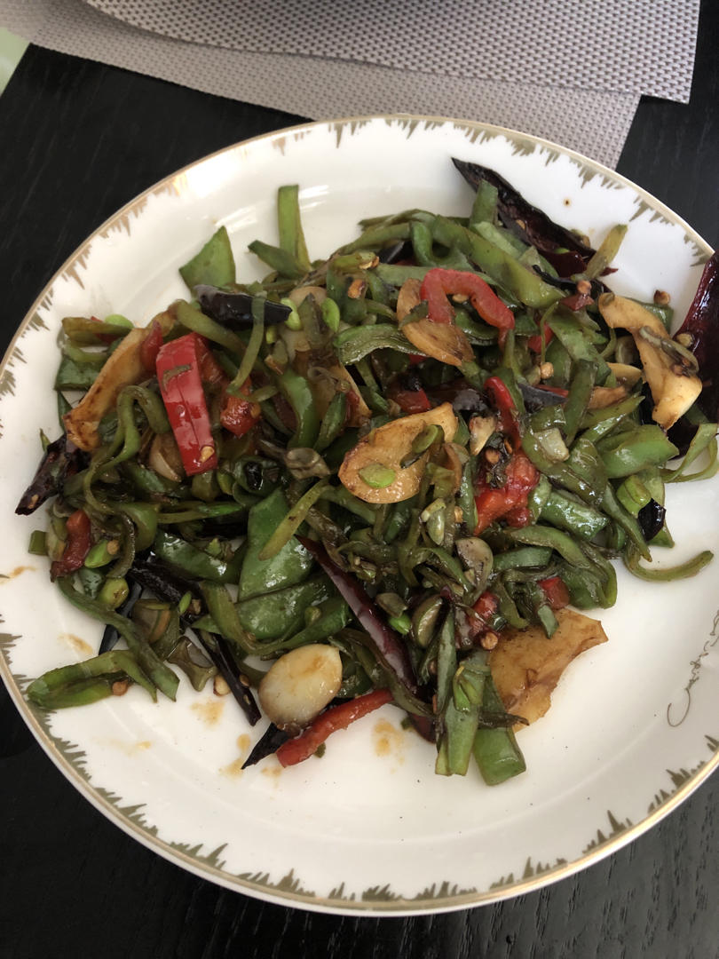 强烈推荐🔥非常下饭的😜“干辣椒爆炒豇豆”