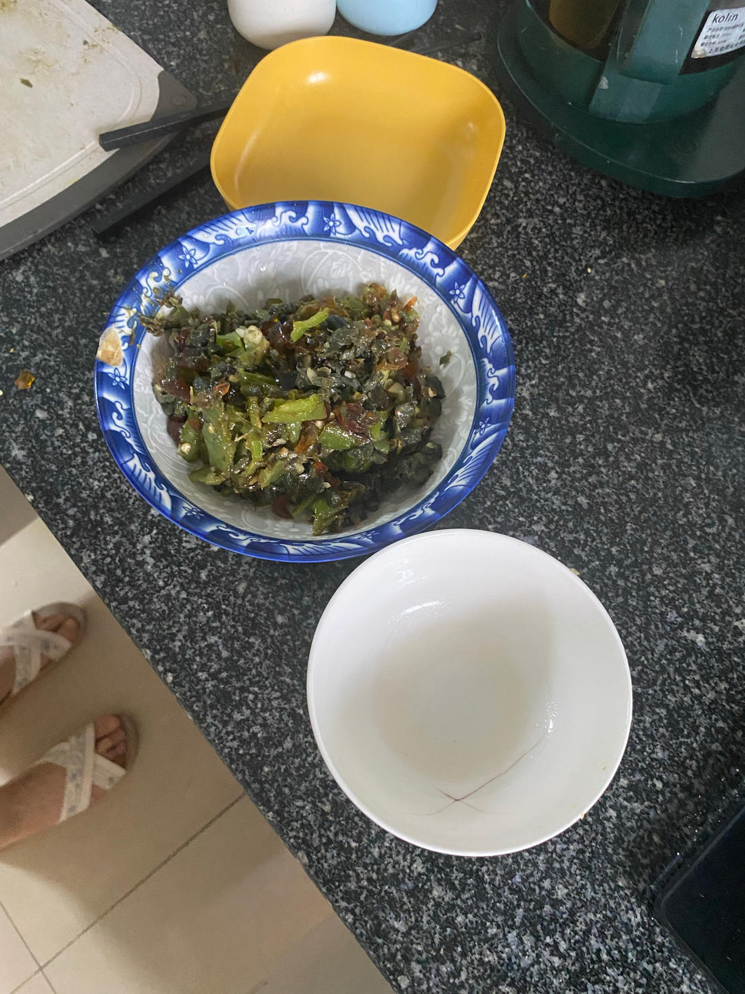 超级难看，变态好吃的擂擂辣椒皮蛋