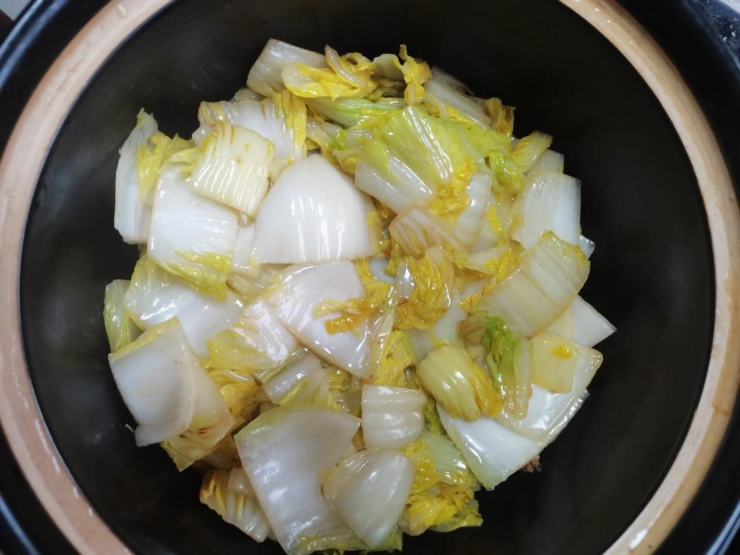 大虾白菜粉丝豆腐煲
