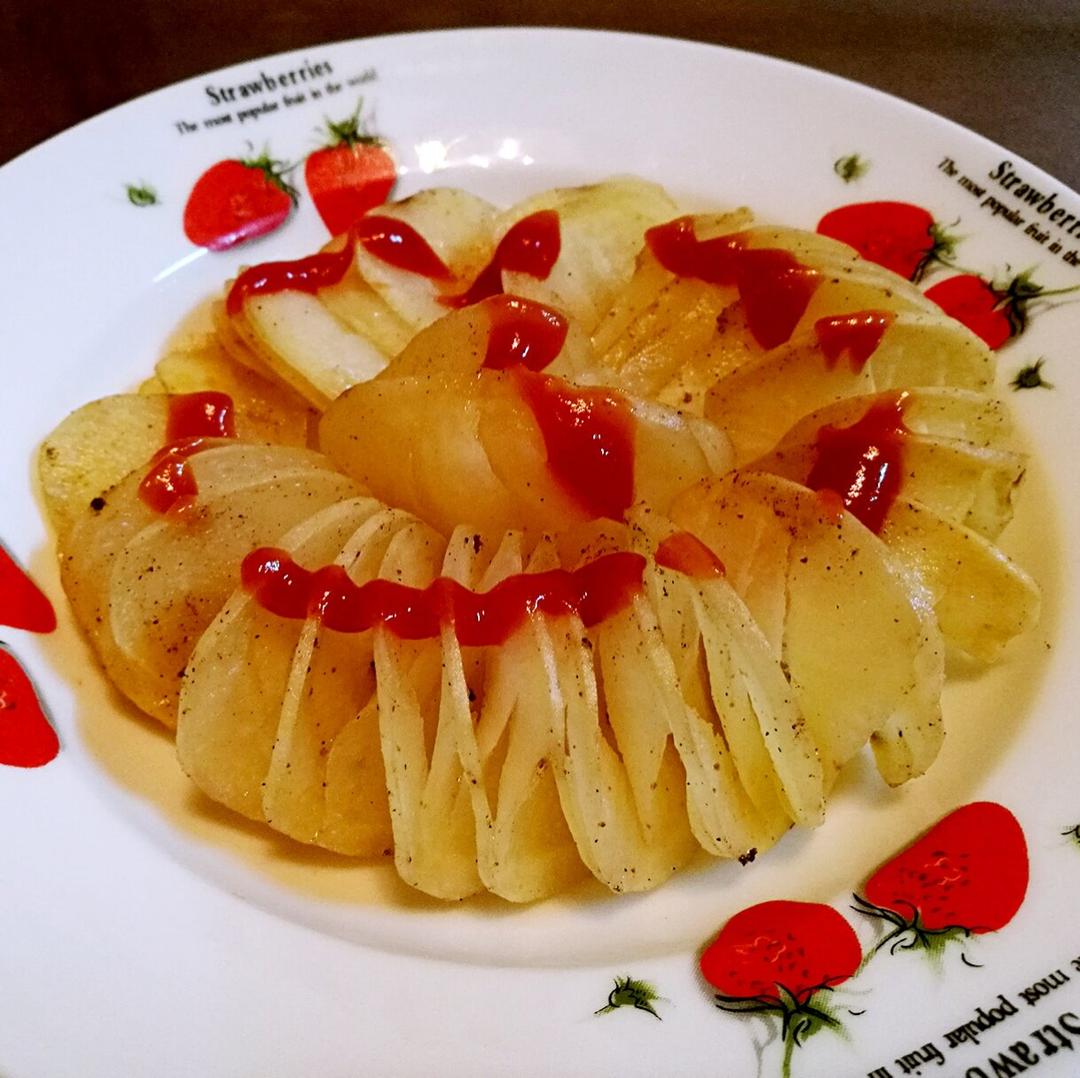 木昜姐小厨做的烤蓑衣土豆