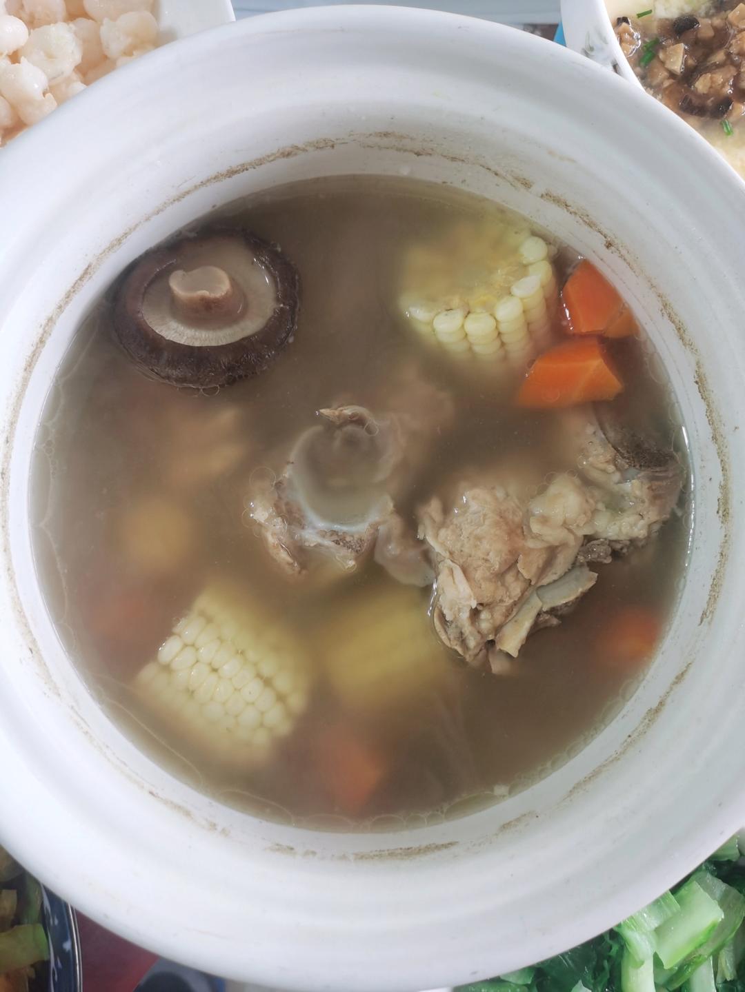玉米排骨汤
